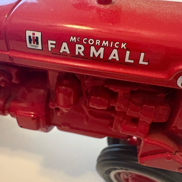 McCormick Farmall Vintage Metal Toy Tractor - Picture 2 of 8